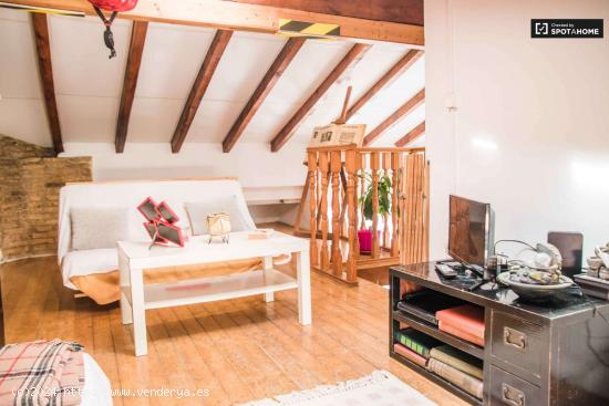  Encantador apartamento de 2 dormitorios en alquiler en L'Eixample - VALENCIA 