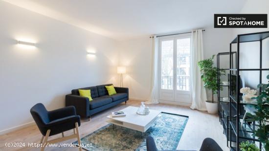 Apartamento de 3 dormitorios en alquiler en Barcelona - BARCELONA