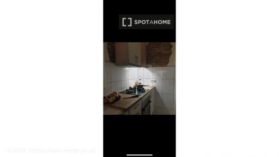 Apartamento entero de 2 dormitorios en L'Hospitalet de Llobregat. - BARCELONA