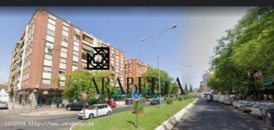  SE ALQUILA LOCAL , ZONA AVD BARCELONA - CORDOBA 