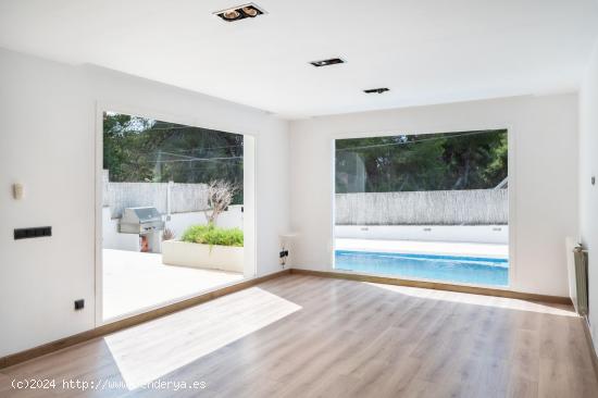 CHALET UNIFAMILIAR CON PISCINA EN COSTA DE LA CALMA - BALEARES