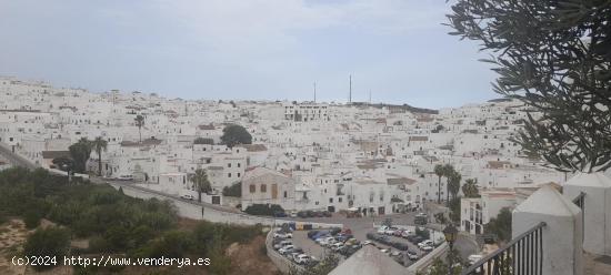  LOCAL COMERCIAL EN EL CENTRO DE VEJER - CADIZ 