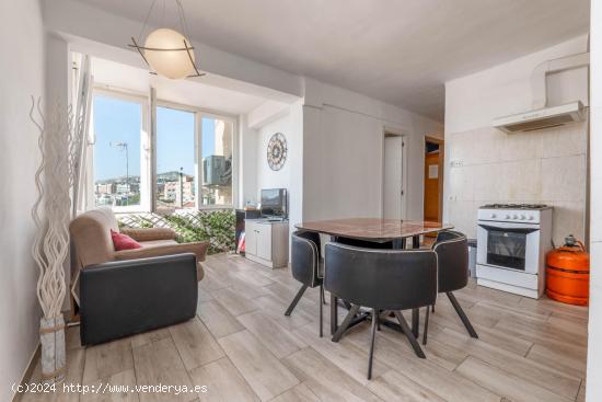  Ponemos a la venta este caramelito en una de las zonas más demandadas de Granada y con unas vistas  