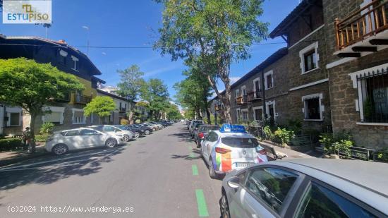 PLAZA DE GARAJE LOS HERRAN Y AVENIDA NUESTRA SEÑORA DE ESTIBALIZ - ALAVA