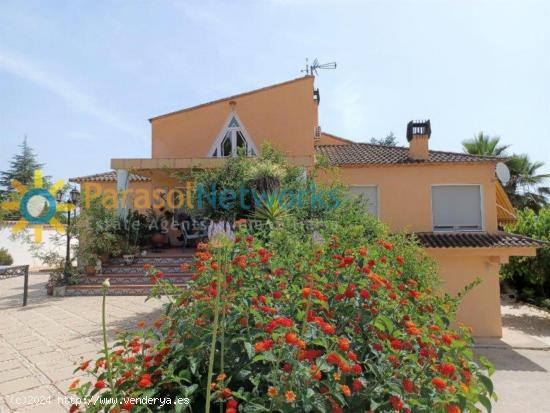 Se vende chalet en Onteniente - VALENCIA