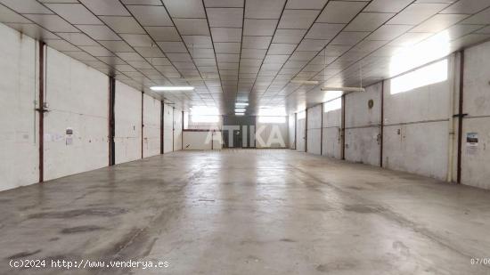 NAVE INDUSTRIAL 700 m2 EN ALQUILER - VALENCIA