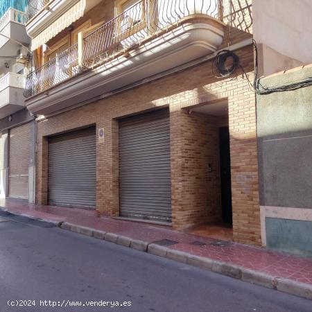 Fantástico local comercial en el centro de Guardamar del Segura, Alicante, Costa Blanca - ALICANTE