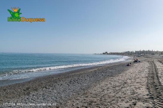 A escasos 3 minutos de la playa... - GRANADA