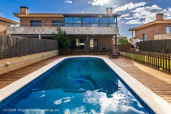  Chalet / Torre en venta  en Roda de Berà - Tarragona 