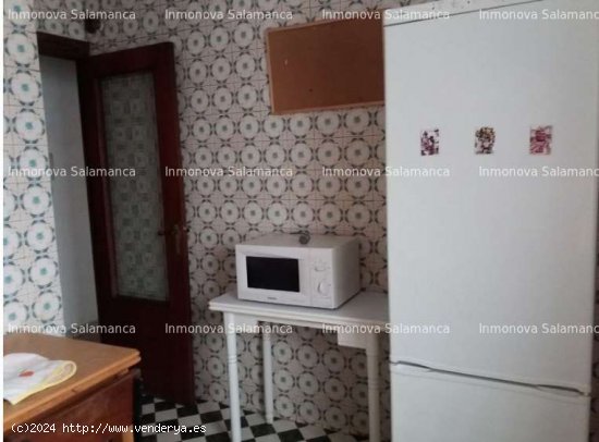 SALAMANCA (Avda. Portugal) 4 d., 1 wc. y 1 aseo.800€. - Salamanca