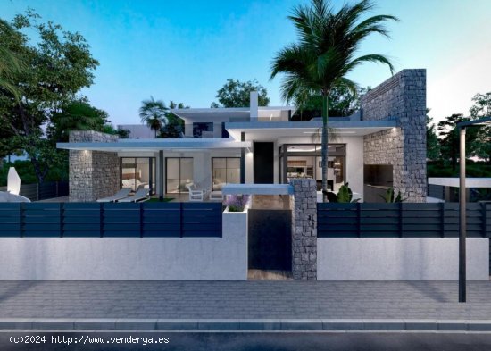 VILLAS DE OBRA NUEVA EN COMPLEJO PRIVADO EN LA PROVINCIA DE MURCIA