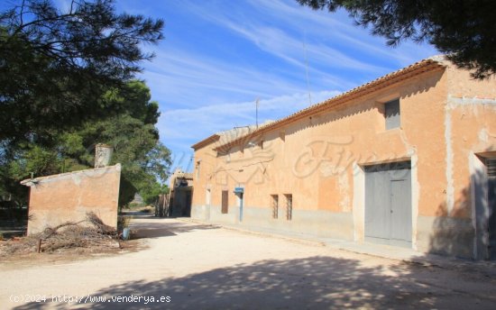 Casa de campo-Masía en Venta en Yecla Murcia