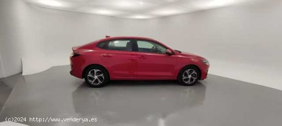 Hyundai i30 Fastback ( 1.0 TGDI Klass LR 120 )  - Sabadell