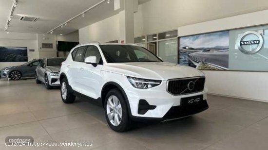 Volvo XC40 Core, T2 Automatica  Gasolina de 2024 con 7 Km por 38.500 EUR. en Barcelona