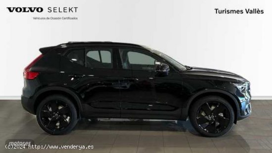 Volvo XC40 Black Edition Plus, B3 Mild hybrid, Gasolina de 2024 con 7 Km por 45.900 EUR. en Barcelon