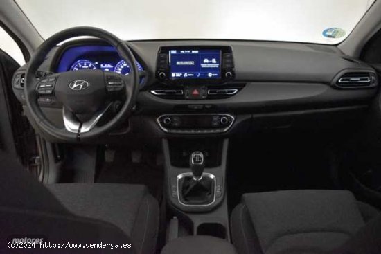 Hyundai i30 1.0 TGDI Klass LR 48V 120 de 2023 con 16.740 Km por 21.370 EUR. en Madrid