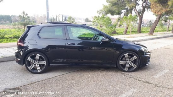 Volkswagen Golf R 2.0 TSI 300CV de 2015 con 128.000 Km por 23.400 EUR. en Madrid