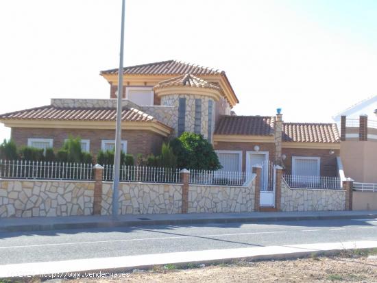 Chalet de obra nueva en Avileses (Murcia) en una parcela en esquina de 348 m2. - MURCIA