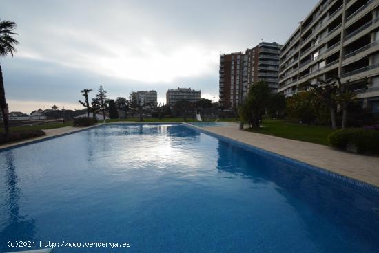 PIS DE LLOGUER AMB VISTES AL MAR - CALDETES - SANT VICENÇ DE MONTALT - BARCELONA