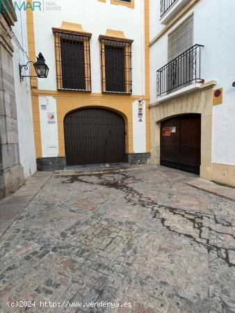 PLAZA DE GARAJE EN CASCO ANTIGUO. JUDERÍA - CORDOBA