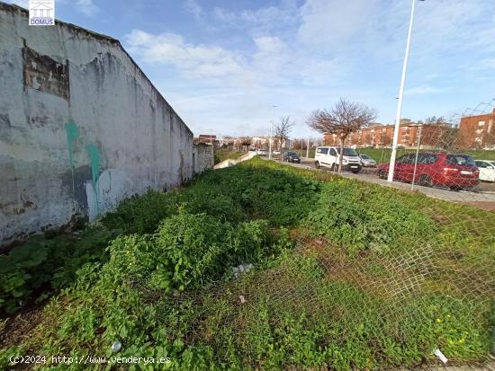  Terreno en la zona de la Corchera - BADAJOZ 