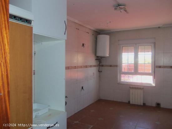 VENTA DE PISO EN CALLE LA TERCIA- LEON - LEON