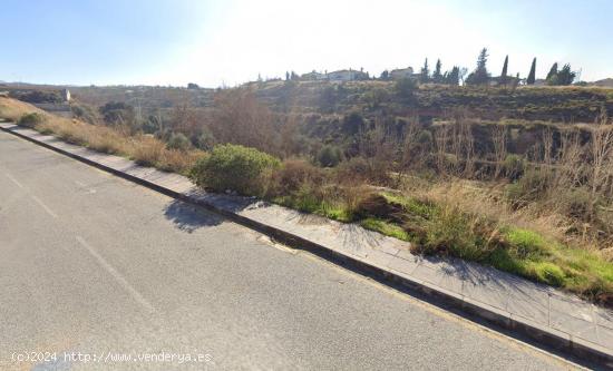 Terreno urbano en venta en La Zubia - Calle Cubillas - GRANADA