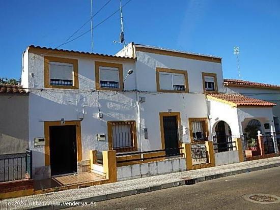  CHALET EN VENTA JUNTO A AVENIDA DE ELVAS - BADAJOZ 