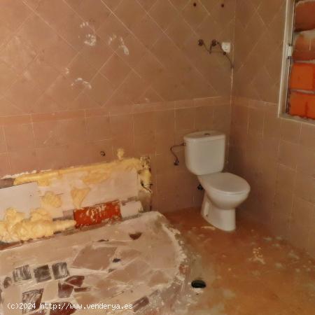 CHALET EN VENTA JUNTO A AVENIDA DE ELVAS - BADAJOZ