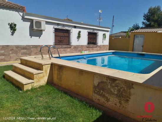 PARCELA DE 600 METROS CON PISCINA - ZONA LAS QUEMADAS - CORDOBA