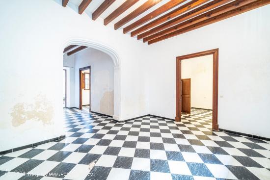 Casa con carácter mallorquín en el centro de Porreres - BALEARES