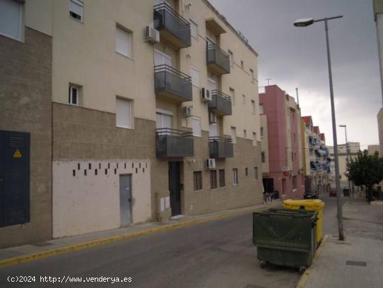  Local en Lebrija de 158 m2 - SEVILLA 