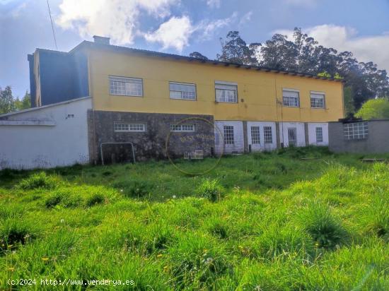 CASA DE 8 DORMITORIOS CON FINCA EN EL ENTORNO DE SAN COSME - PONTEVEDRA