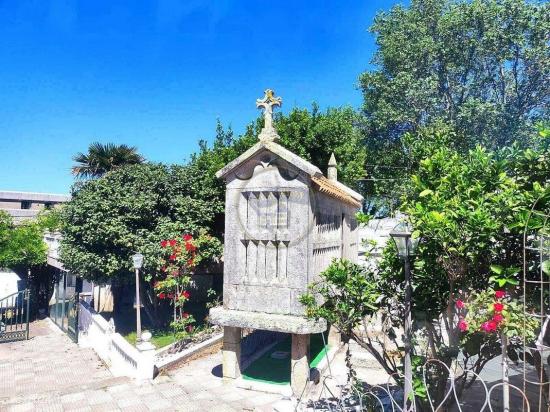 Chalet de piedra con vistas a las Cíes - PONTEVEDRA