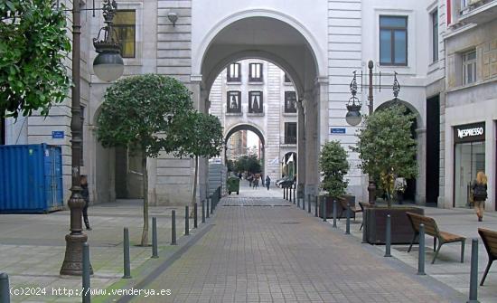  ALQUILO ESTUPENDO LOCAL EN LA ZONA DEL CENTRO - CANTABRIA 