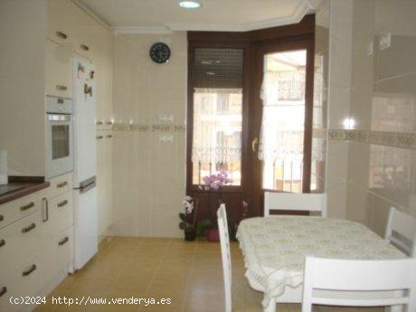  SE VENDE APARTAMENTO SEMINUEVO EN VALENCIA DE DON JUAN - LEON 