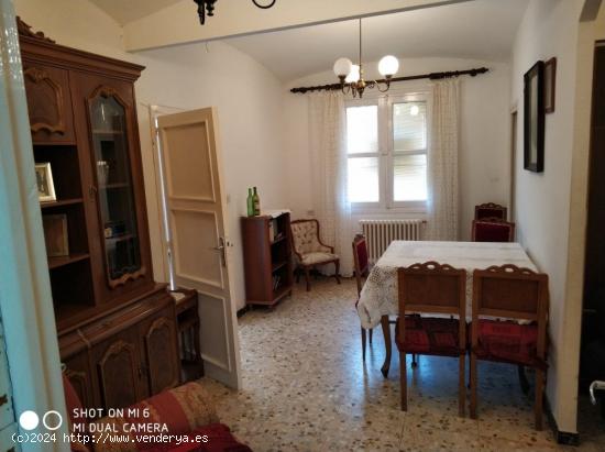 SE VENDE CASA DE PLANTA BAJA EN MAYORGA DE CAMPOS, 4 HAB., PATIO Y COCHERA - VALLADOLID