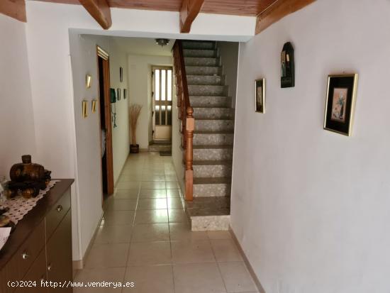 SE VENDE CASA DE DOS PLANTAS EN MATALLANA DE VALMADRIGAL.5 HAB., SALÓN, COCINA, 2 BAÑOS, PATIO. - 