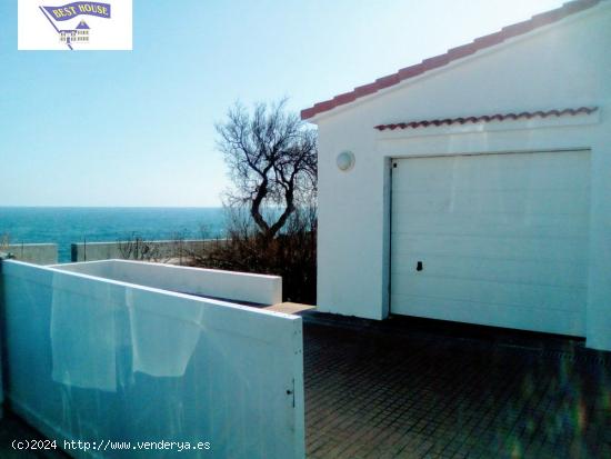 CHALET EN PRIMERA LINEA DE MAR, S'ALGAR - BALEARES