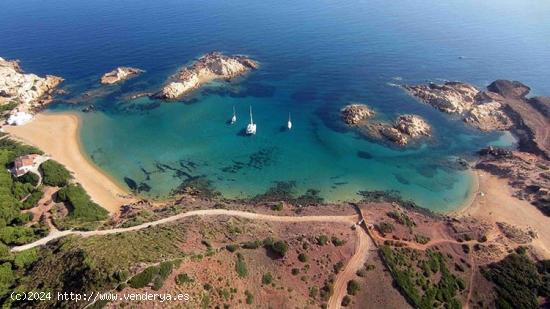 TÍPICO PREDIO MENORQUIN PROXIMO A LAS MARAVILLOSAS PLAYAS DEL NORTE. - BALEARES