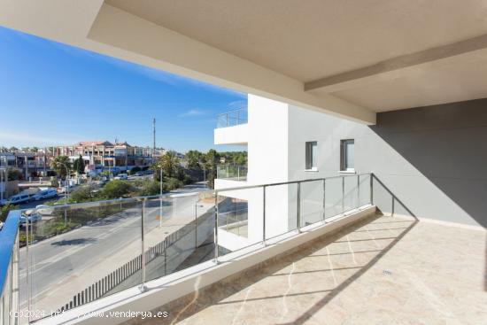 RESIDENCIAL PRIVADO AL LADO DEL CAMPO DE GOLF DE VILLAMARTIN - ALICANTE