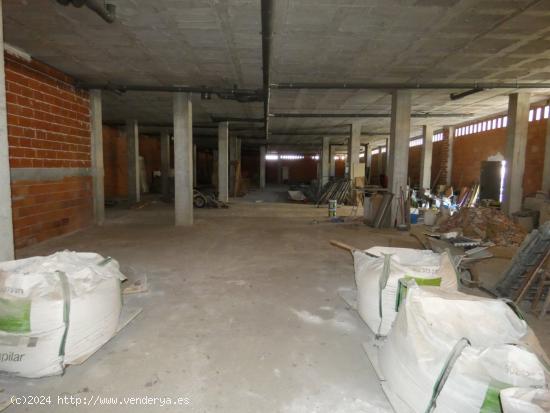 ++Local comercial en Molina de Segura++, 900 m. de superficie, propiedad en construcción. - MURCIA