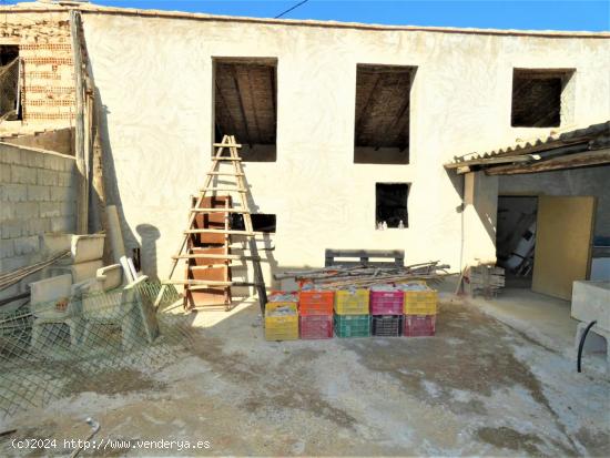 ++Chalet en Alguazas zona Huerta,++ 250 m. de superficie, 600 m. superficie parcela, - MURCIA