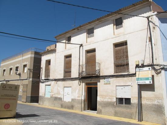 ++Adosado esquina en Villanueva del Rio Segura zona centro++, 300 m. - MURCIA