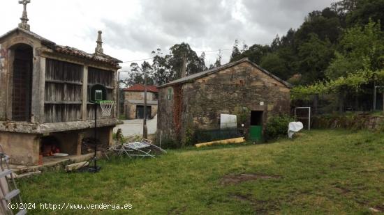 CASA EN VENTA EN TEO - A CORUÑA