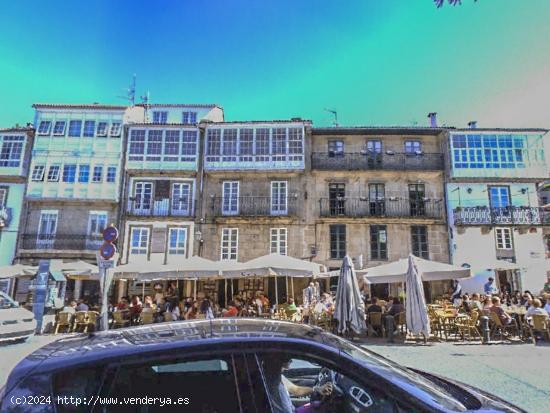 CASA  EN CASCO HISTORICO DE SANTIAGO - A CORUÑA