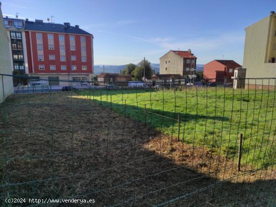 SOLAR EN ARZUA - A CORUÑA