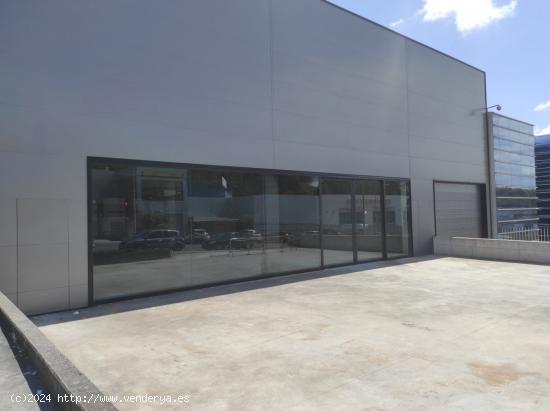  NAVE INDUSTRIAL EN VENTA EN SANTIAGO - A CORUÑA 