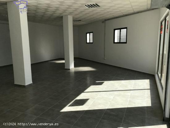  VENTA LOCAL COMERCIAL EN ZONA DE LAS CANTERAS - CADIZ 