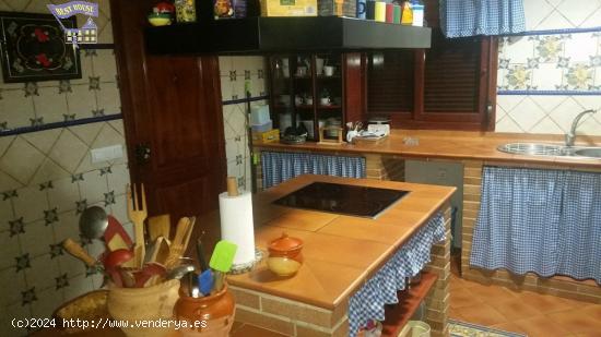 VENTA DE CASA INDEPENDIENTE EN BARRIADA LA PEDROSA - CADIZ